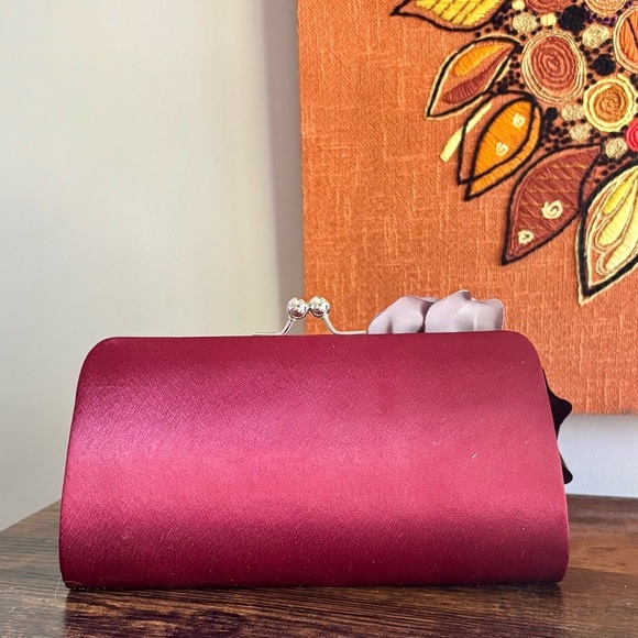 Unbranded| Burgundy Grey Evening Clutch w/Pearl & Floral Accents Grad Wedding - Picture 2 of 3